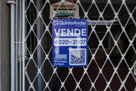 Casa à venda com 600m², 2 quartos e 1 vagaPlaca