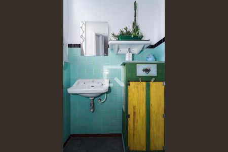 Casa à venda com 600m², 2 quartos e 1 vagaLavabo