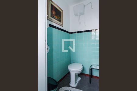 Casa à venda com 600m², 2 quartos e 1 vagaLavabo