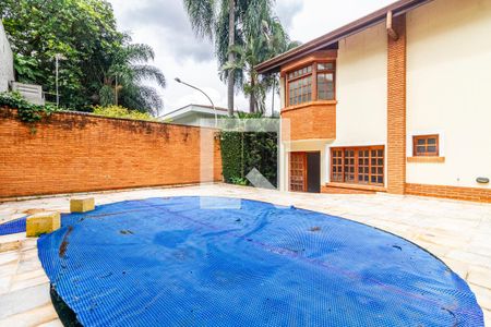 Casa para alugar com 428m², 4 quartos e 6 vagas Casa para alugar com 428m², 4 quartos e 6 vagasPiscina