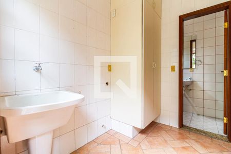 Casa para alugar com 428m², 4 quartos e 6 vagas Casa para alugar com 428m², 4 quartos e 6 vagasÁrea de Serviço