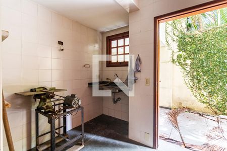 Casa para alugar com 428m², 4 quartos e 6 vagas Casa para alugar com 428m², 4 quartos e 6 vagasGaragem - Oficina