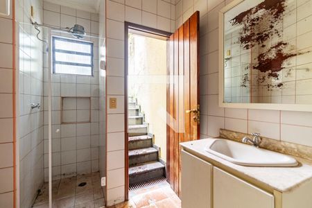 Casa para alugar com 428m², 4 quartos e 6 vagas Casa para alugar com 428m², 4 quartos e 6 vagasBanheiro da Piscina