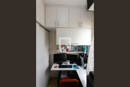 Apartamento à venda com 74m², 3 quartos e 2 vagasQuarto 3
