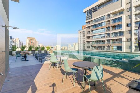 Apartamento à venda com 37m², 1 quarto e sem vaga Apartamento à venda com 37m², 1 quarto e sem vagaÁrea comum - Piscina