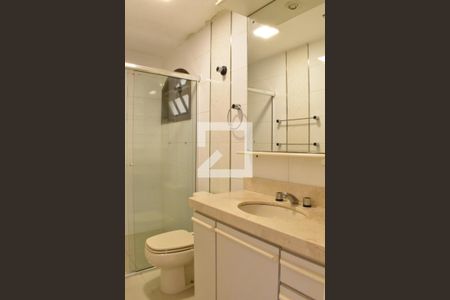 Casa para alugar com 180m², 3 quartos e 2 vagas Casa para alugar com 180m², 3 quartos e 2 vagasBanheiro 2