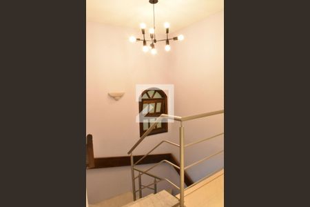 Casa para alugar com 180m², 3 quartos e 2 vagas Casa para alugar com 180m², 3 quartos e 2 vagasCorredor