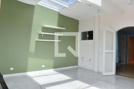 Casa para alugar com 180m², 3 quartos e 2 vagas Casa para alugar com 180m², 3 quartos e 2 vagasVaranda