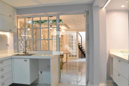 Casa para alugar com 180m², 3 quartos e 2 vagas Casa para alugar com 180m², 3 quartos e 2 vagasCozinha