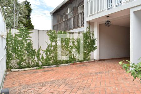 Casa para alugar com 180m², 3 quartos e 2 vagas Casa para alugar com 180m², 3 quartos e 2 vagasQuintal