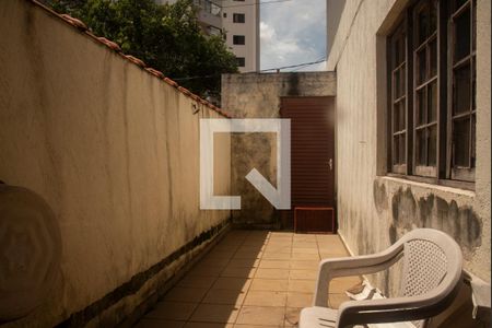 Casa à venda com 142m², 3 quartos e 1 vagaÁrea de Serviço/Quintal
