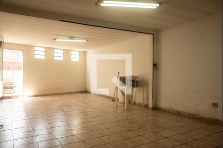 Casa à venda com 142m², 3 quartos e 1 vagaPiso inferior - Salão