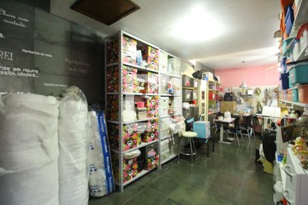 Casa de condomínio à venda com 208m², 4 quartos e 2 vagasSuíte 2 - Ateliê que pode ser convertido em suíte e quarto