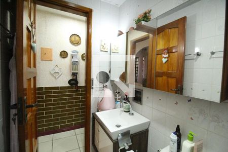 Casa de condomínio à venda com 208m², 4 quartos e 2 vagasBanheiro social