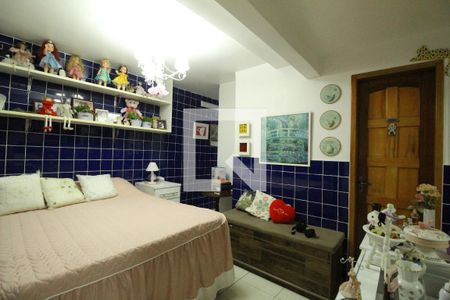 Casa de condomínio à venda com 208m², 4 quartos e 2 vagasSuíte 1