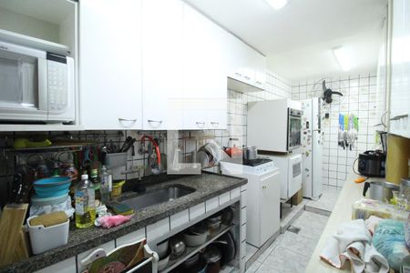 Casa de condomínio à venda com 208m², 4 quartos e 2 vagasCozinha