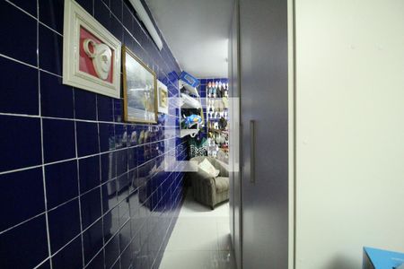 Casa de condomínio à venda com 208m², 4 quartos e 2 vagasSuíte 1 - Closet