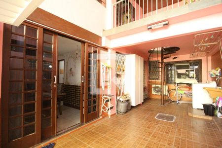 Casa de condomínio à venda com 208m², 4 quartos e 2 vagasGaragem