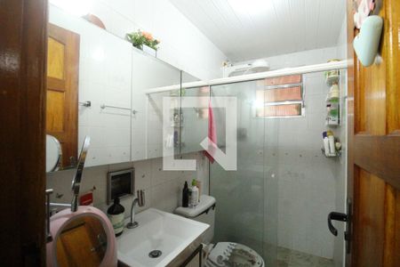 Casa de condomínio à venda com 208m², 4 quartos e 2 vagasBanheiro social