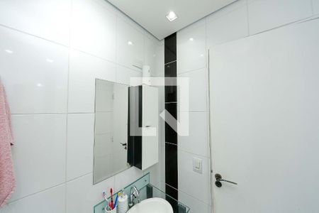 Apartamento à venda com 71m², 3 quartos e 1 vaga Apartamento à venda com 71m², 3 quartos e 1 vagaBanheiro