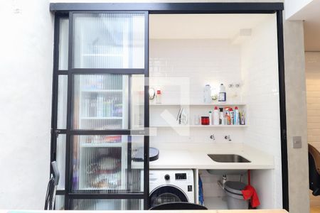 Casa à venda com 104m², 2 quartos e 1 vaga Casa à venda com 104m², 2 quartos e 1 vagaÁrea de serviço