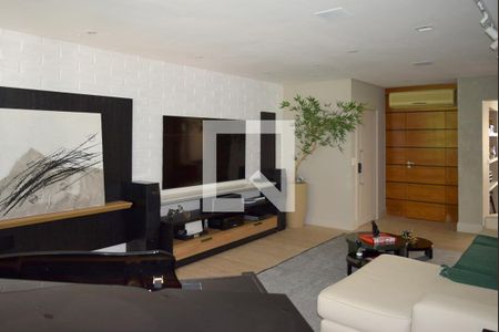 Apartamento à venda com 165m², 2 quartos e 2 vagasSala de estar