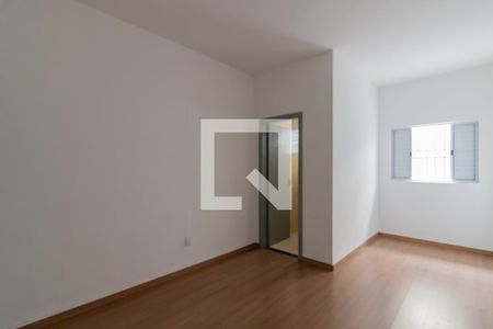 Suíte 1 de casa para alugar com 3 quartos, 200m² em Jardim Vila Galvao, Guarulhos