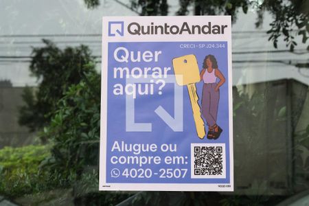 Apartamento à venda com 56m², 2 quartos e 1 vagaPlaca instalada na fachada do condomínio