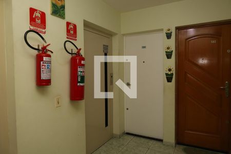 Apartamento à venda com 56m², 2 quartos e 1 vagaÁrea comum - Saguão do andar
