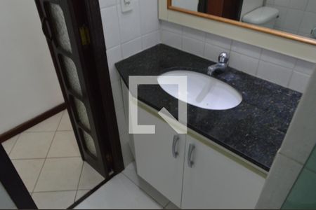 Casa de condomínio à venda com 56m², 2 quartos e 2 vagasBanheiro