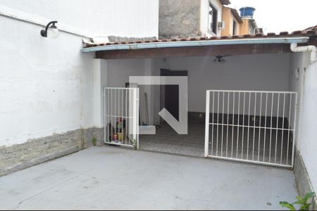 Casa de condomínio à venda com 56m², 2 quartos e 2 vagasGaragem