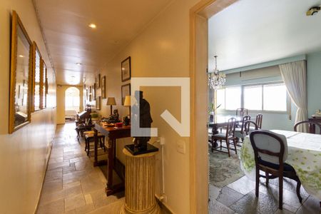 Apartamento à venda com 369m², 5 quartos e 3 vagasCorredor