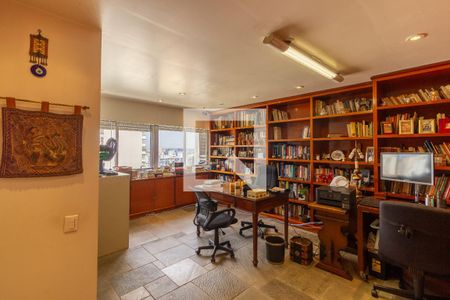 Apartamento à venda com 369m², 5 quartos e 3 vagasQuarto 2