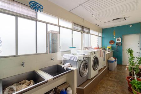 Apartamento à venda com 369m², 5 quartos e 3 vagasÁrea de Serviço