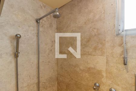 Apartamento à venda com 369m², 5 quartos e 3 vagasBanheiro 1