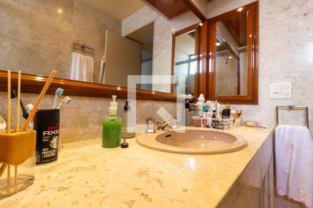 Apartamento à venda com 369m², 5 quartos e 3 vagasBanheiro 2