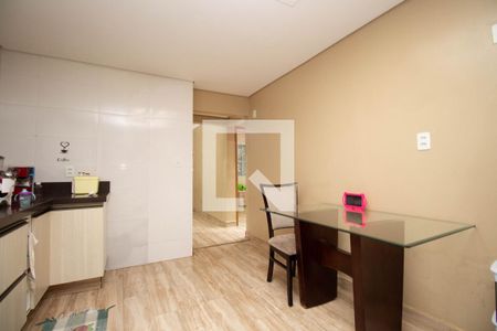 Casa para alugar com 147m², 3 quartos e 4 vagas Casa para alugar com 147m², 3 quartos e 4 vagasCozinha 1