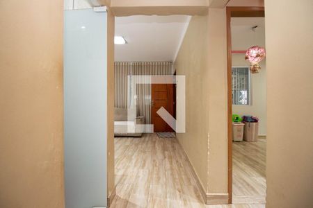 Casa para alugar com 147m², 3 quartos e 4 vagas Casa para alugar com 147m², 3 quartos e 4 vagasCorredor