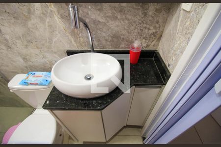 Casa à venda com 144m², 2 quartos e 2 vagasBanheiro da Suíte 2