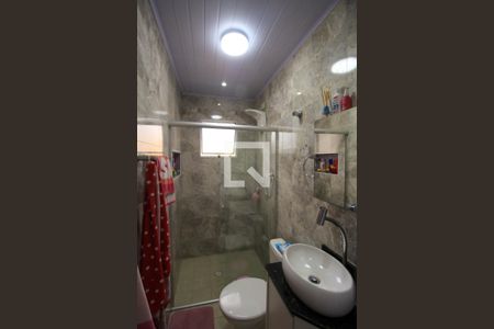 Casa à venda com 144m², 2 quartos e 2 vagasBanheiro da Suíte 2