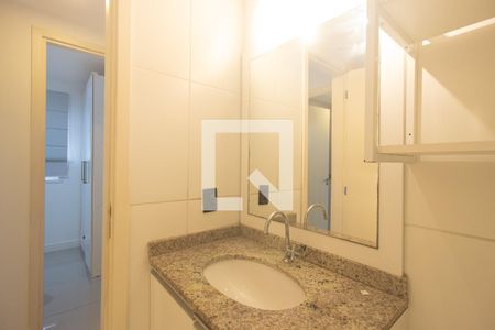 Apartamento para alugar com 120m², 3 quartos e 2 vagasDetalhe do Banheiro Social 1