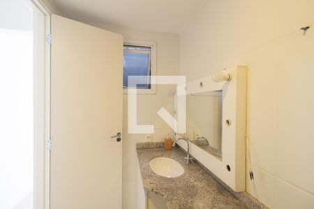 Apartamento para alugar com 120m², 3 quartos e 2 vagasDetalhe do Banheiro Social 2