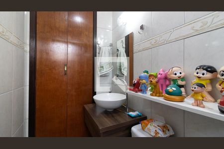 Casa à venda com 150m², 2 quartos e 2 vagasBanheiro da Suíte 2