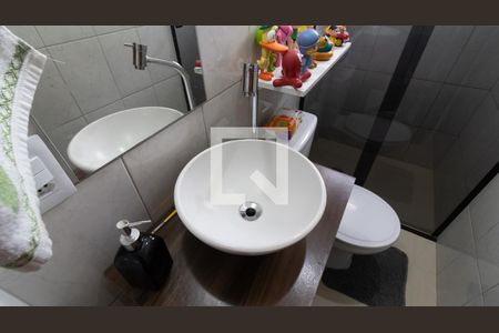 Casa à venda com 150m², 2 quartos e 2 vagasBanheiro da Suíte 2