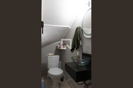 Casa à venda com 150m², 2 quartos e 2 vagasLavabo