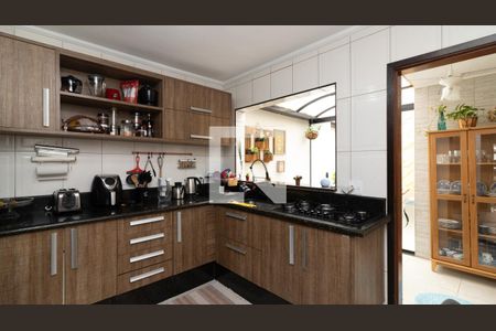 Casa à venda com 150m², 2 quartos e 2 vagasCozinha