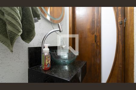 Casa à venda com 150m², 2 quartos e 2 vagasLavabo