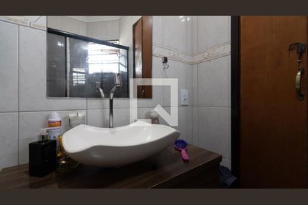 Casa à venda com 150m², 2 quartos e 2 vagasBanheiro da Suíte 1