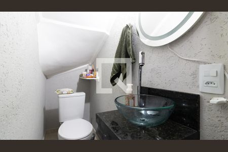 Casa à venda com 150m², 2 quartos e 2 vagasLavabo