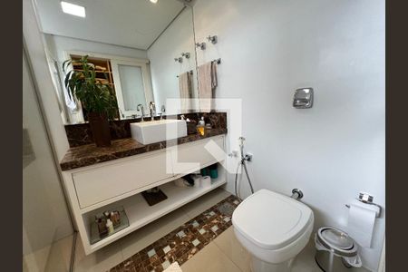 Apartamento à venda com 144m², 3 quartos e 2 vagasQuarto 2 Suite